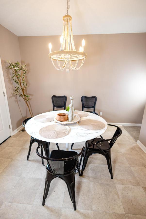 Lux - Downtown Oasis - Pool Table! Free Parking! Lexington Exterior foto